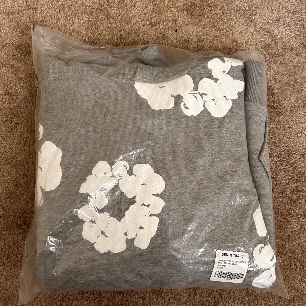 denim tears hoodie amazing condition